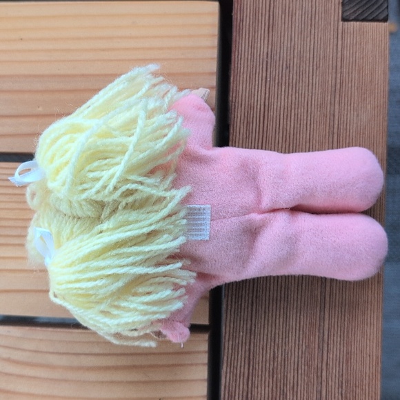 Mini Cabbage Patch Kids - Picture 3 of 6